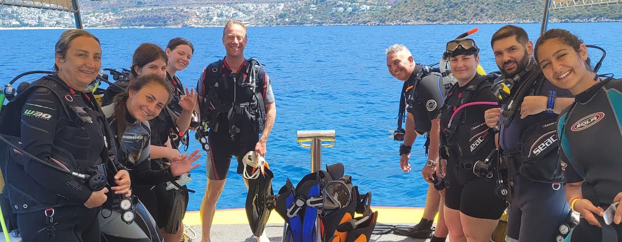 Dive Master Internship